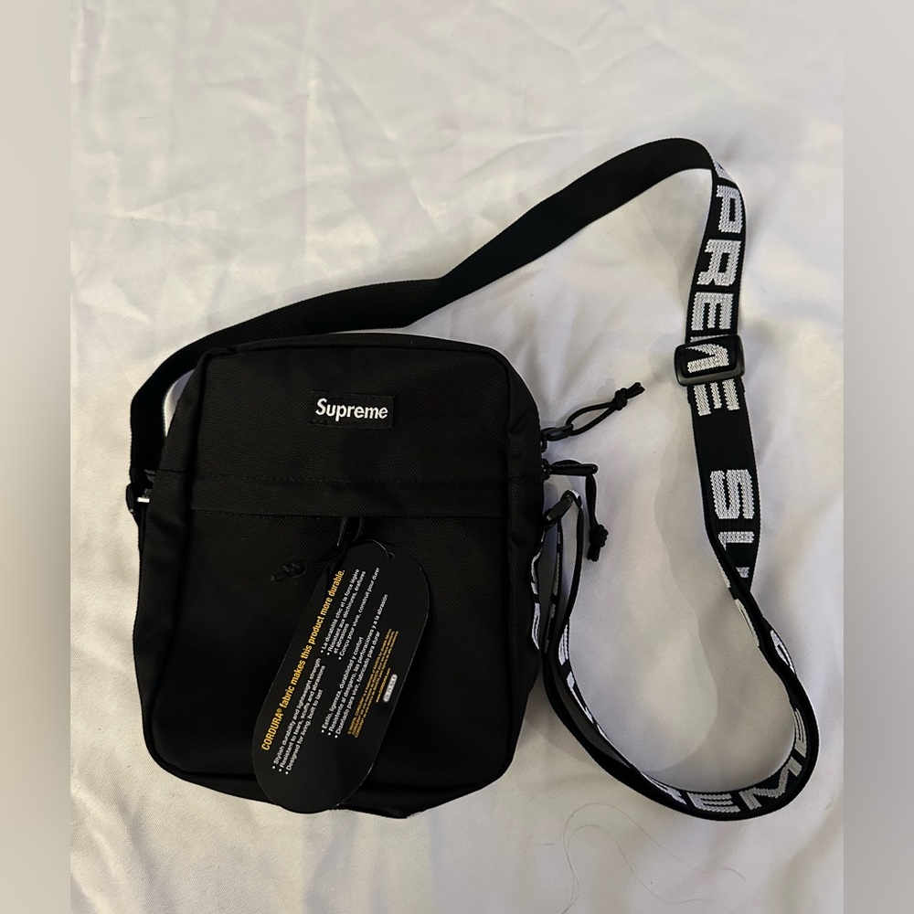 Supreme Cordura shoulder bag black NWT